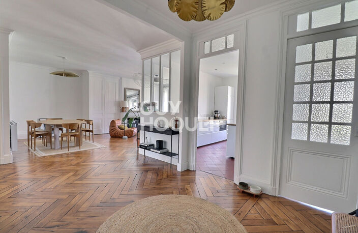 Charmant T4 cachet de l'ancien - Saxe Gambetta — photo 3