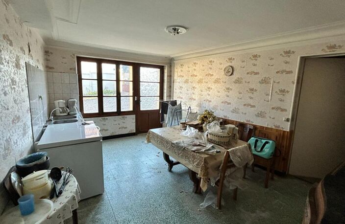 US : GRANDE MAISON AVEC BEAUCOUP DE POTENTIEL ! — photo 2