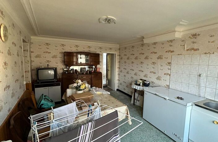 US : GRANDE MAISON AVEC BEAUCOUP DE POTENTIEL ! — photo 3