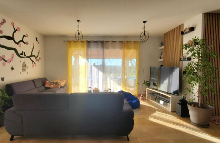 Maison Lablachère 6 pièce(s) 134 m2 — photo 2
