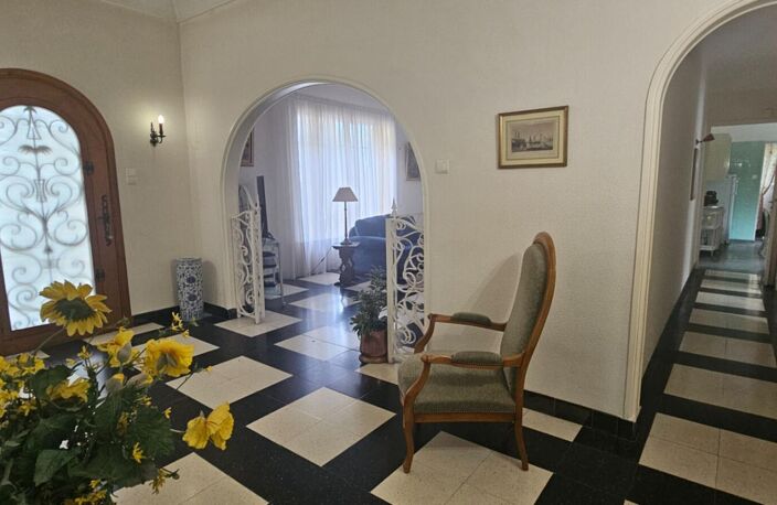 MAISON DE CARACTERE -TOULON OUEST - LES BONNES HERBES — photo 5