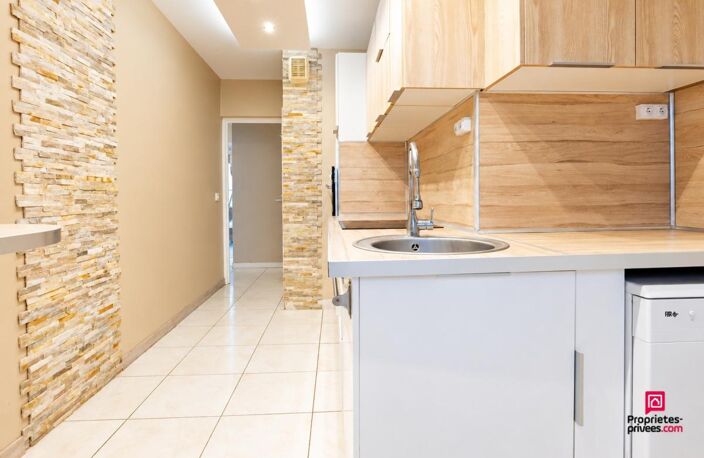 Vénissieux T3 de 66 m² avec ascenseur et vue dégagée — photo 4