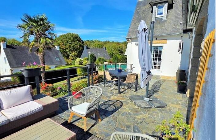 LANNION Maison familiale 6 pièces 148 m2 : sous-sol complet, 4 chambres et jardin de 1 215 m2 proche Côte de Granit Rose — photo 3