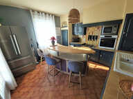 LANNION Maison familiale 6 pièces 148 m2 : sous-sol complet, 4 chambres et jardin de 1 215 m2 proche Côte de Granit Rose — photo 4