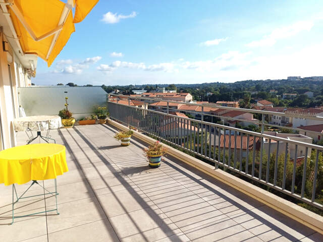 Perpignan quartier des fleurs, un 3 pièces au dernier étage avec terrasse — photo du bien
