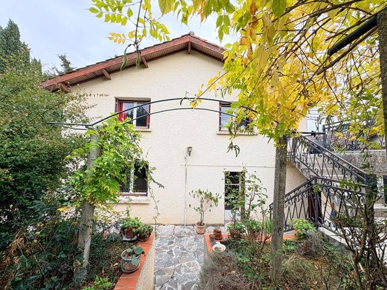 Thil - Maison T6  sur parcelle de 1300m² — photo 1