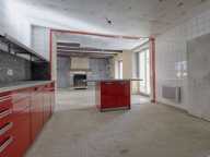 Maison 3 chambres avec grande terrasse et terrain de 2 300 m² bordé par une rivière — photo 3