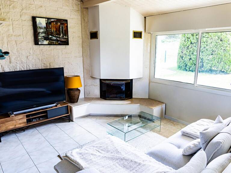 Maison Contemporaine, belle piscine, grande terrasse et double garage — photo 1