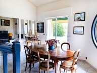 Maison Contemporaine, belle piscine, grande terrasse et double garage — photo 3