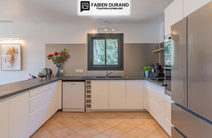 Maison de 204 m² avec piscines, salle de sport, salle de cinéma — photo 4