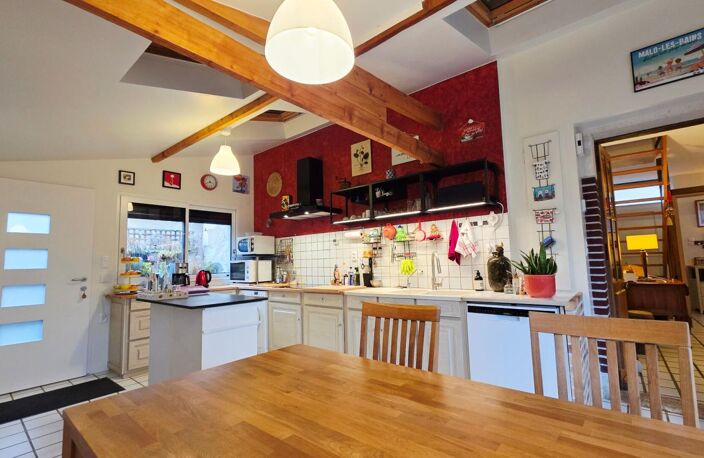 BOURGES MAISON 116M² 4 PIECES JARDIN GARAGE MARAIS — photo 2