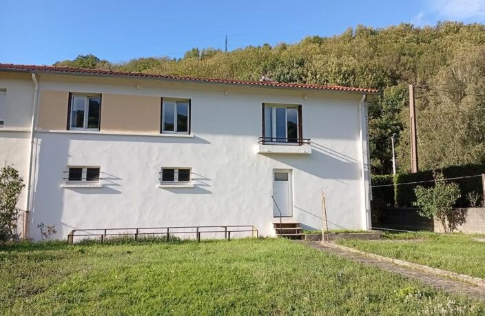 Maison mitoyenne de 85m² avec jardin et sous-sol — photo 3