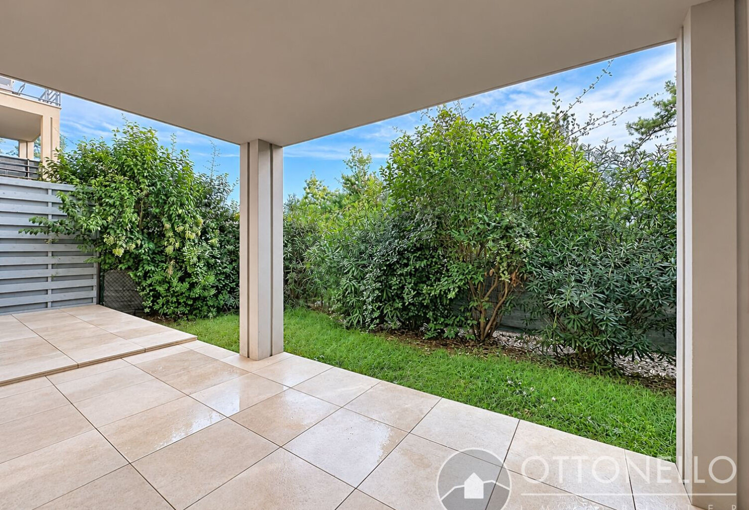 Appartement Roquebrune Sur Argens 3 pièces 58.55 m2 avec jardin et parking en sous-sol — photo 1