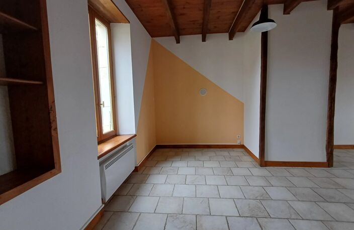 MAISON VALDIVIENNE — photo 5