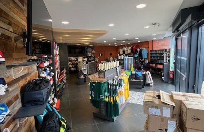 Local commercial — photo 2