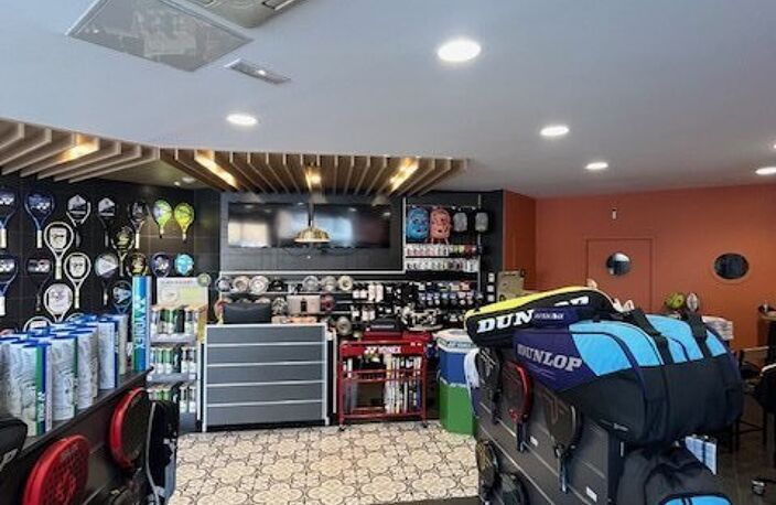 Local commercial — photo 3