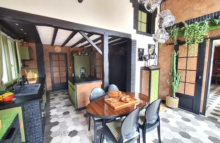 MAISON AVEC 3 CHAMBRES - DEPENDANCES - PISCINE — photo 4