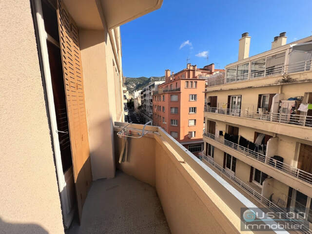T3 60m2, ascenseur - CHAMPS DE MARS — photo du bien