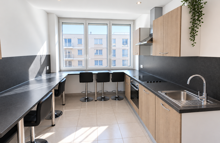 T6 100m2 avec terrasse  - Haute Ville — photo 2