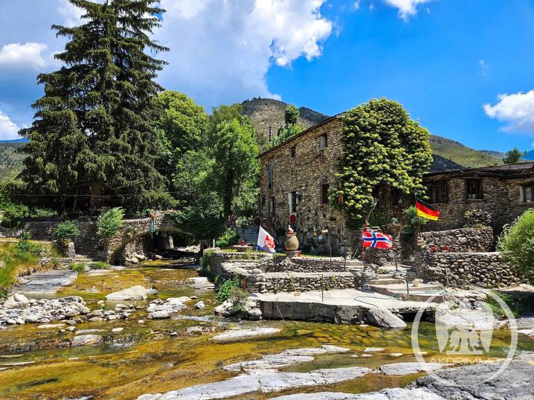 Alpes-Maritimes (06) La Brigue Ancien moulin idyllique — photo 1