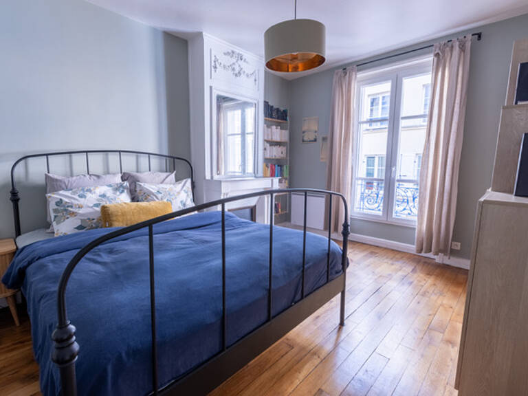 3P de 49 m2 dans un passage calme place de Clichy — photo 1
