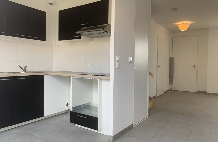 Location maison 3 pièces 78 m² à Toulouse (31100) — photo 3