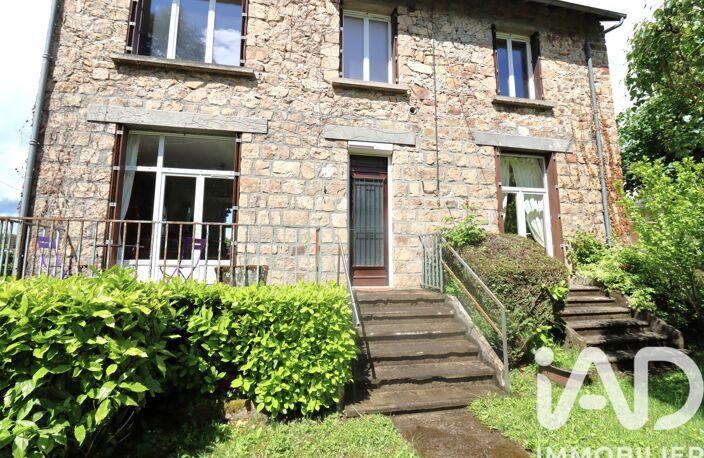 Vente Maison/villa 9 pièces — photo 2