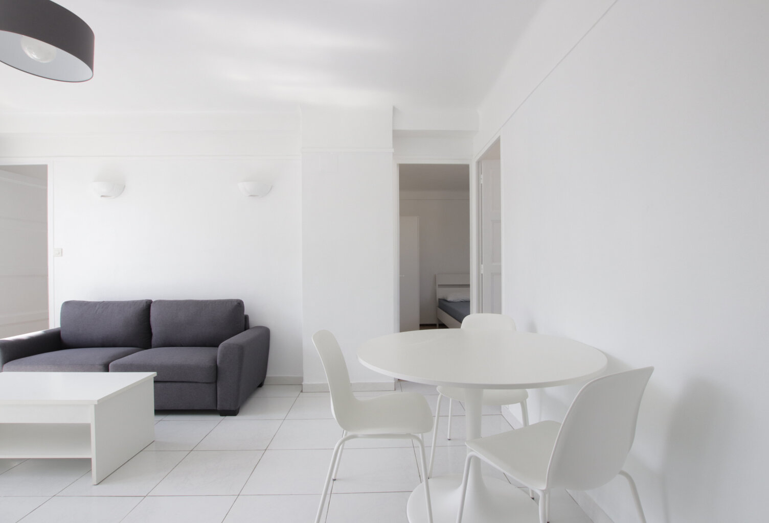 LE MEUBLE DE LOUBON { BELLE DE MAI } — photo 1