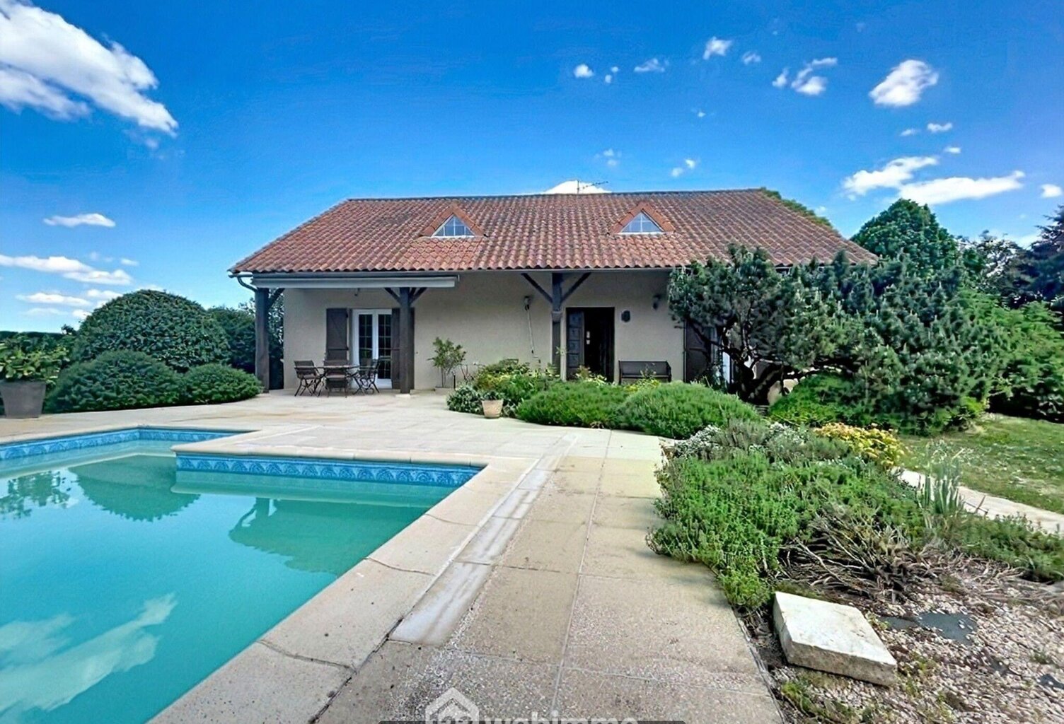 Maison - 200m² - Vivonne — photo 1