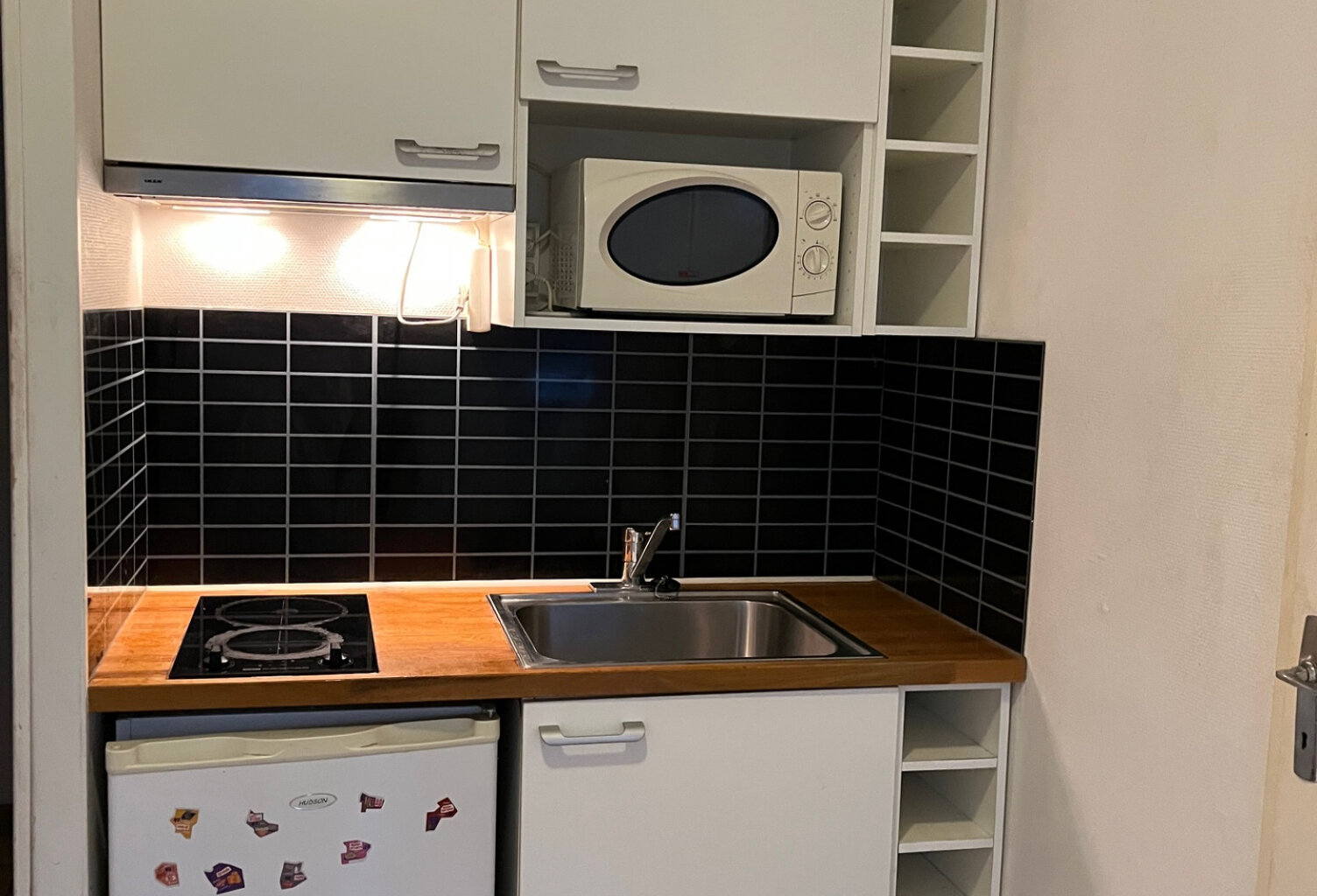 Studio non meublé - Guilhemery — photo 1