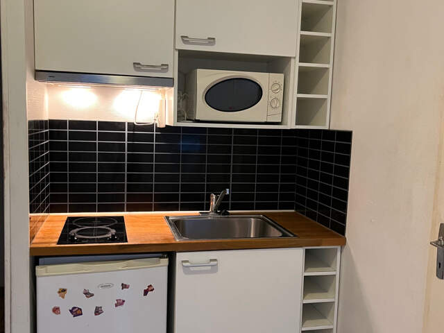 Studio non meublé - Guilhemery — photo du bien