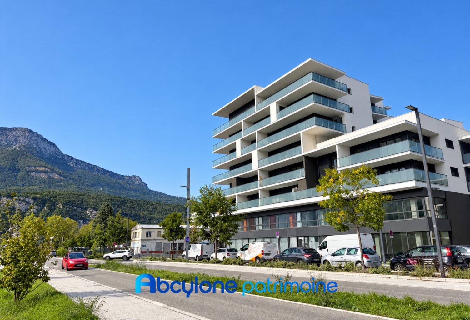 Superbe T3 avec balcon d'angle plein Sud et vue dégagée sur — photo 1