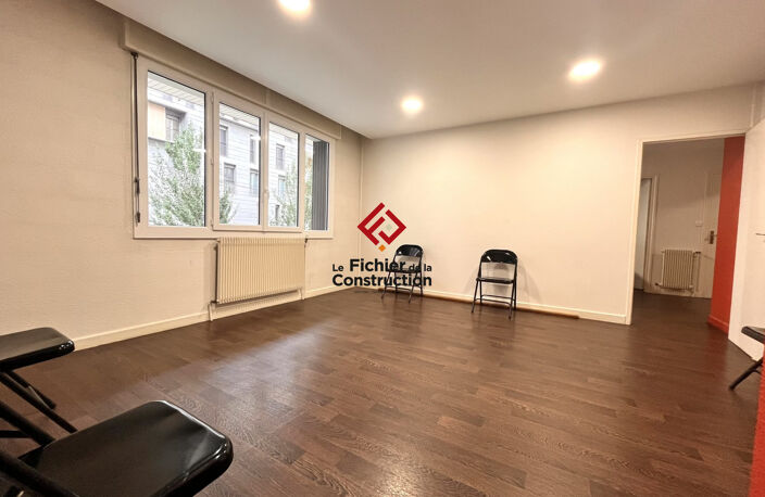 Plateau de 259 m² en centre-ville — photo 3