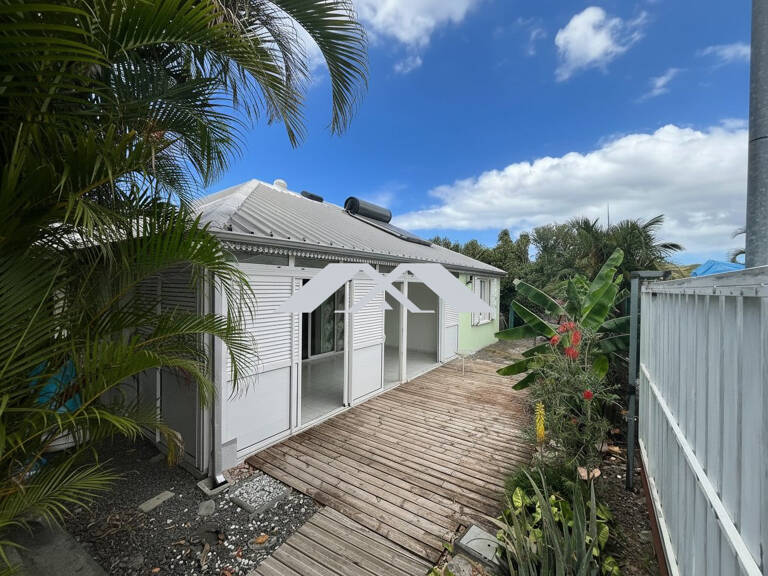 Maison F5 avec piscine dans un lotissement privé Saint Louis — photo 1