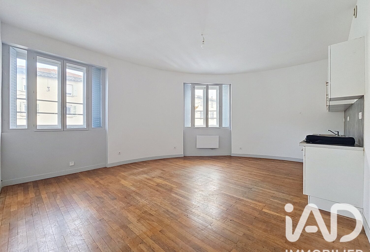 Location Appartement 4 pièces — photo 1
