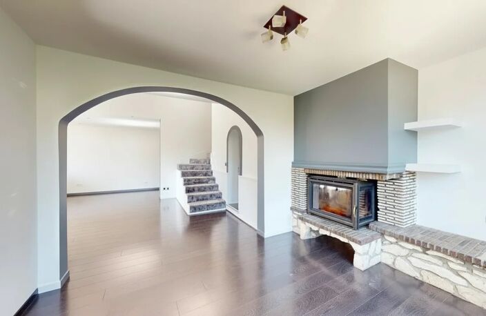 Magnifique maison avec piscine et cadre verdoyant — photo 2