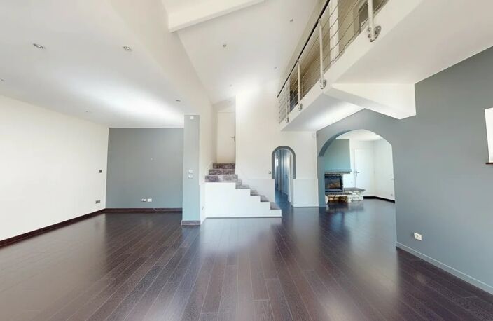 Magnifique maison avec piscine et cadre verdoyant — photo 3