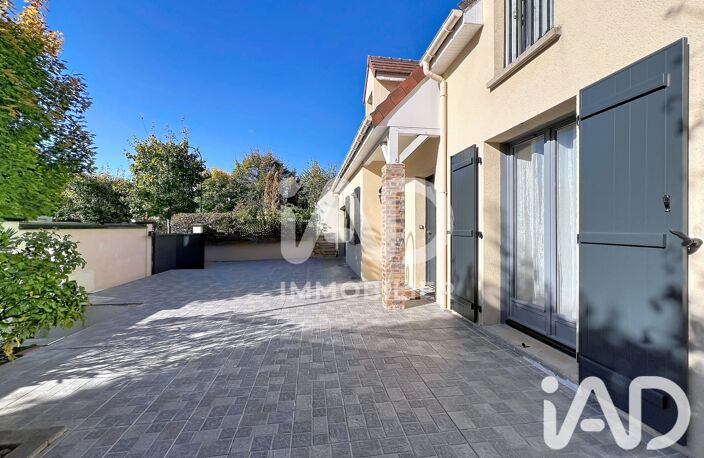 Vente Maison/villa 7 pièces — photo 2