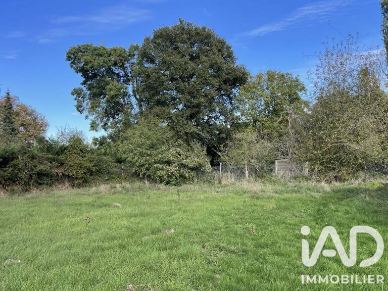 Vente Terrain à bâtir 1 700 m&sup2; — photo 1
