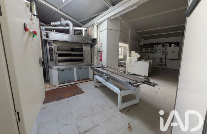 Vente Boutique/Local commercial 100 m&sup2; — photo 4