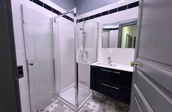Appartement hyper centre 2 chambres — photo 5