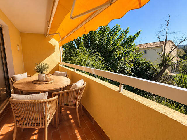 T3 avec belle terrasse plein Sud et garage résidence recherchée Le Pradet — photo du bien
