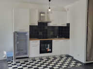chevilly Larue location meublée  sur parc arborée , 37 m2  loyer 990 euros — photo 2