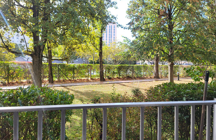 chevilly Larue location meublée  sur parc arborée , 37 m2  loyer 990 euros — photo 3