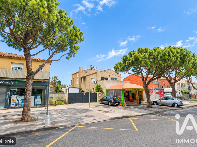 Vente Boutique/Local commercial 146 m&sup2; — photo 1