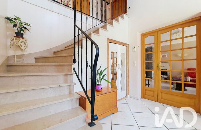 Vente Maison traditionnelle 7 pièces — photo 2
