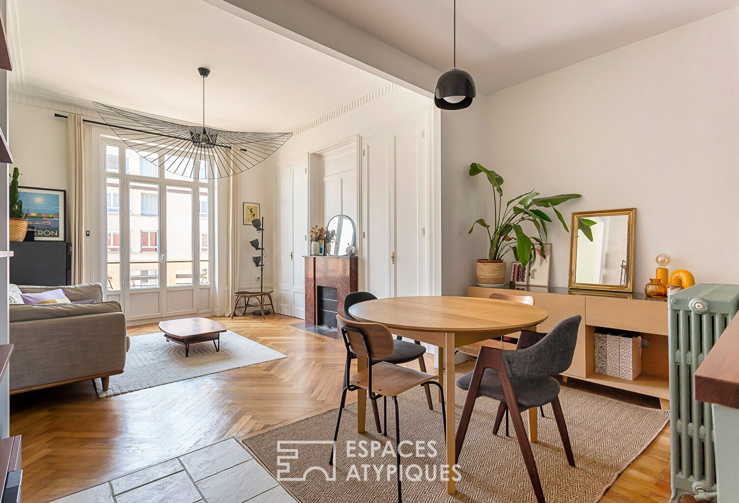appartement Art déco rénové en dernier étage — photo 1