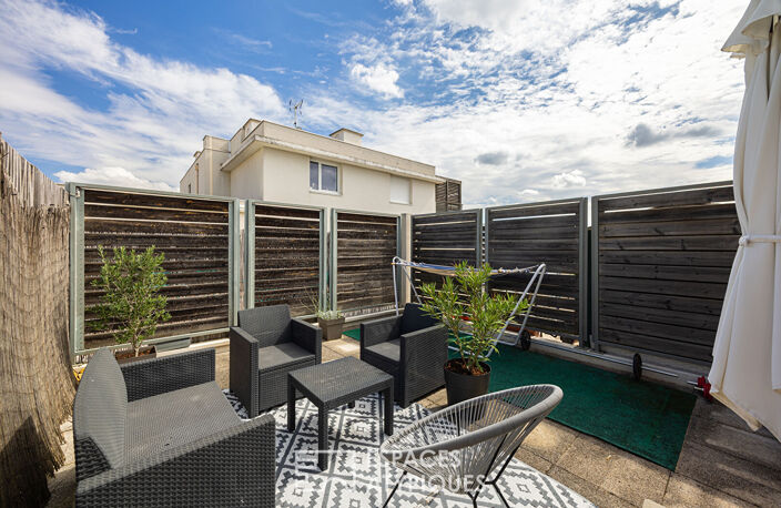 Dernier étage de charme avec terrasse — photo 2