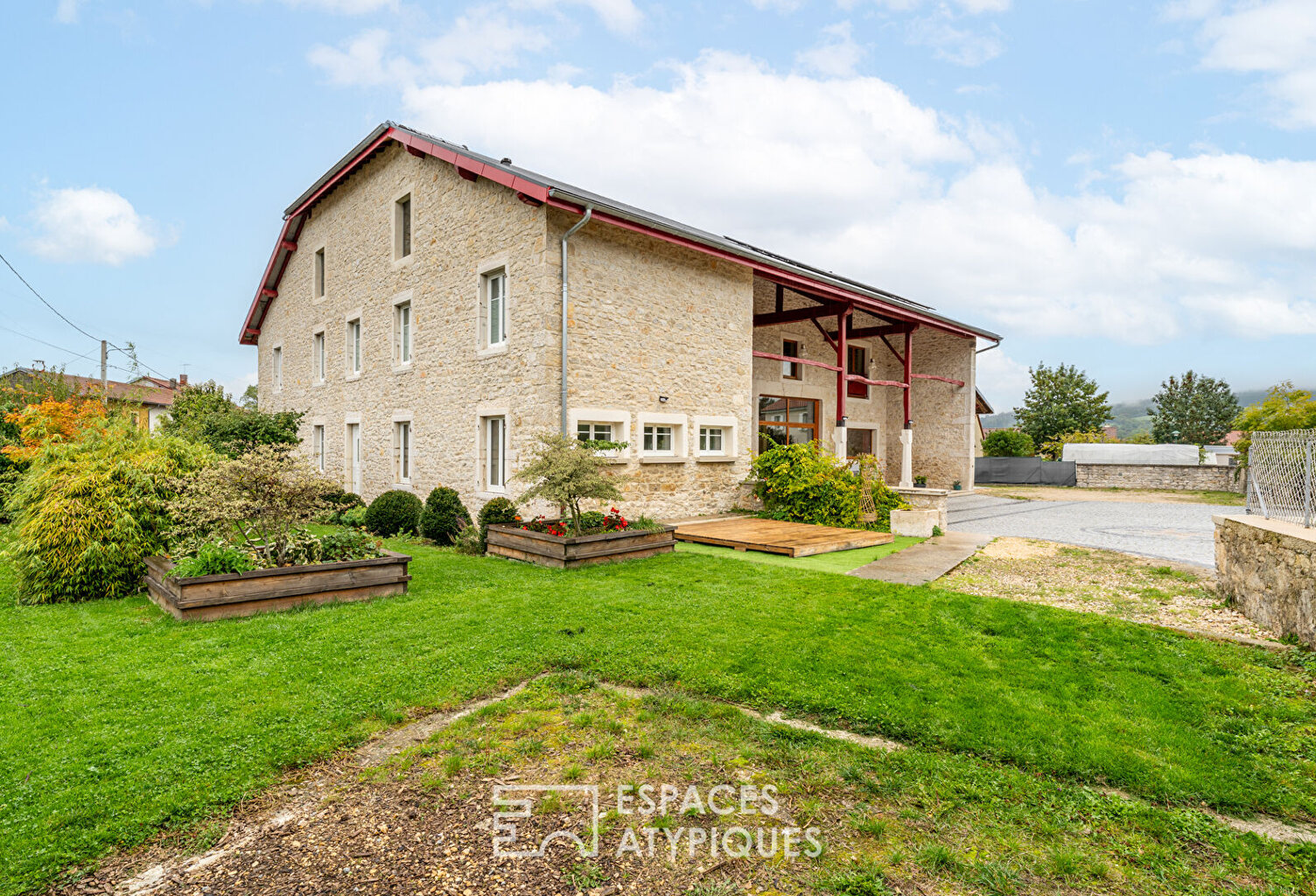 Ferme restaurée de caractère avec gîte — photo 1