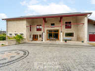 Ferme restaurée de caractère avec gîte — photo 3